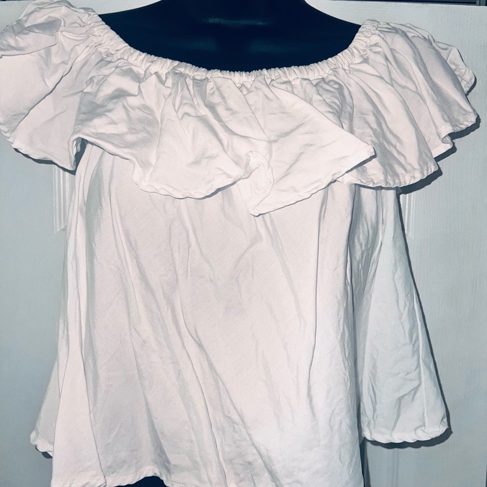 Velvet Heart white On or Off-Shoulder Blouse worn once